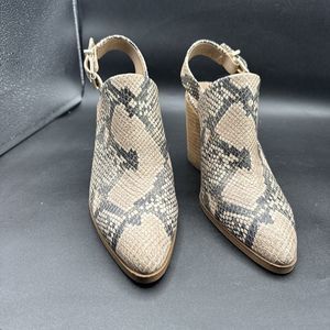 Vince Camuto VC-Chemine Size 6 Snakeskin Open Back Adjustable Booties